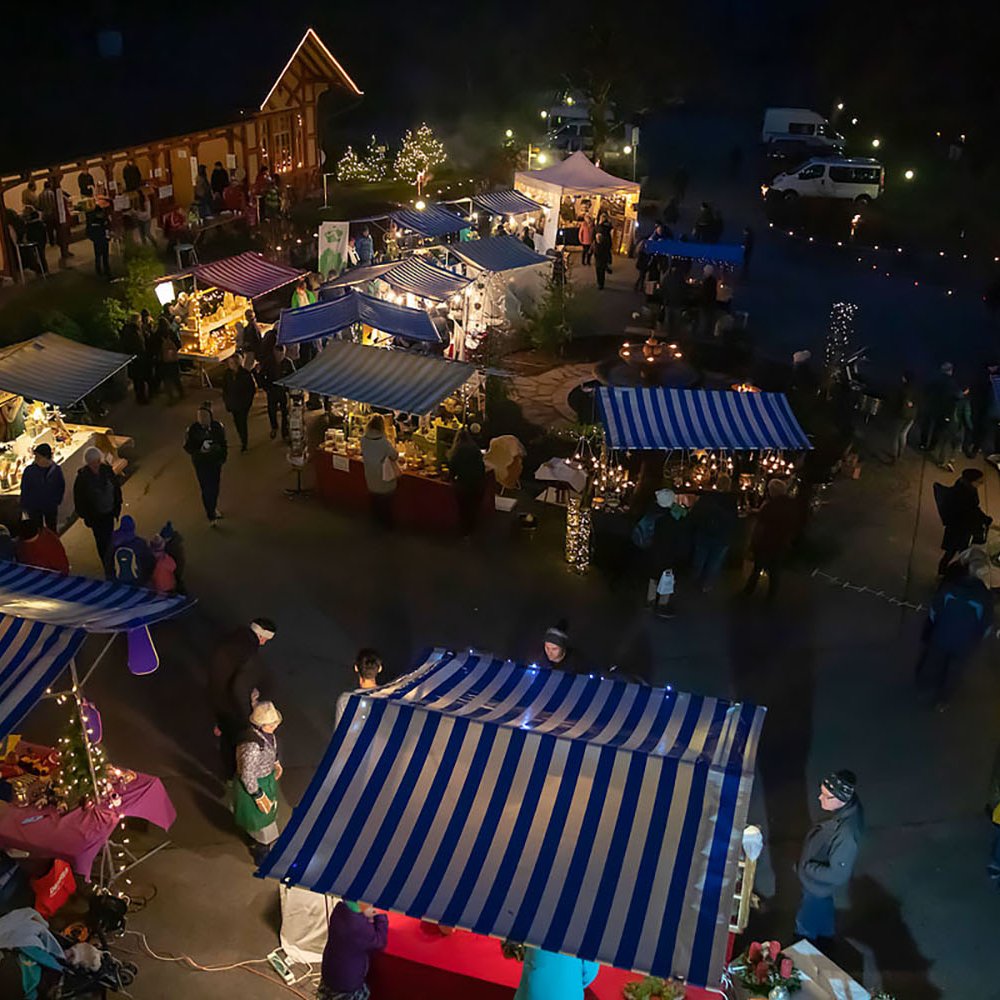 Weihnachtsmarkt in der Stiftung Bad Heustrich